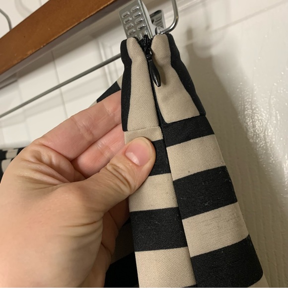 Knee length striped pleated skirt - Picture 6 of 6